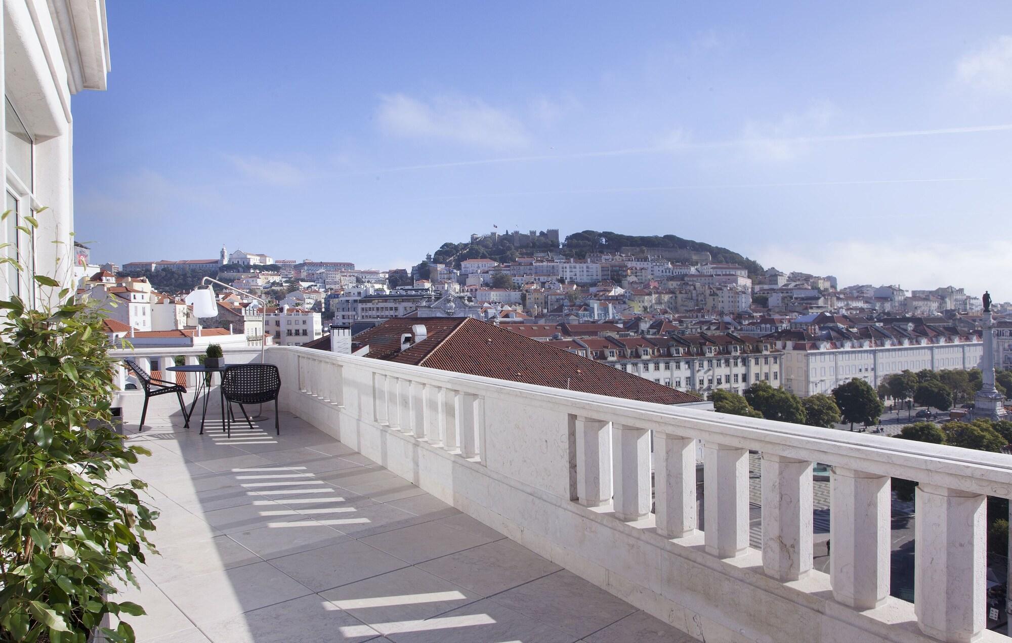 Altis Avenida Hotel Lisboa Екстериор снимка View of the Acropolis from the hotel