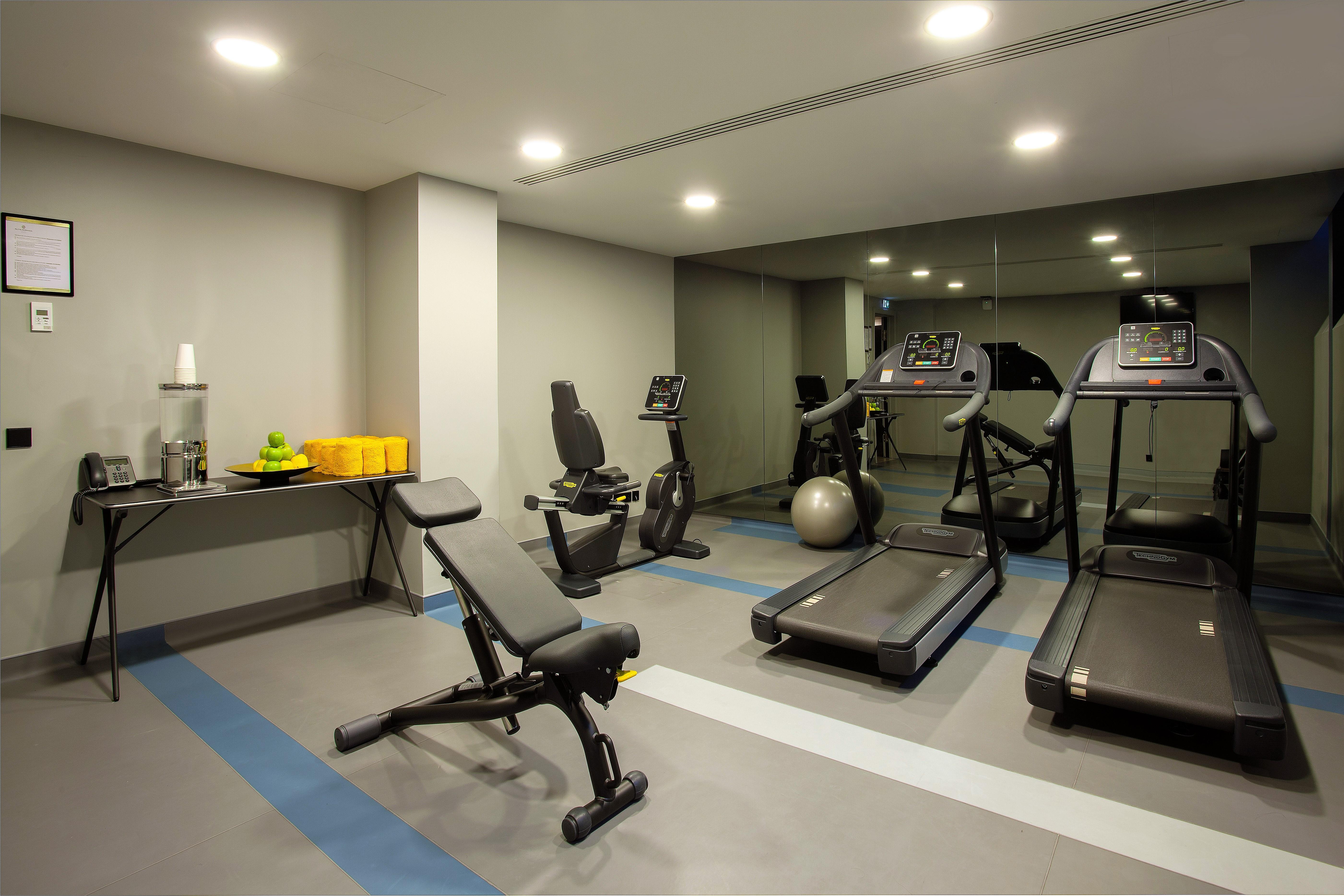 Altis Avenida Hotel Lisboa Екстериор снимка A gym at a hotel