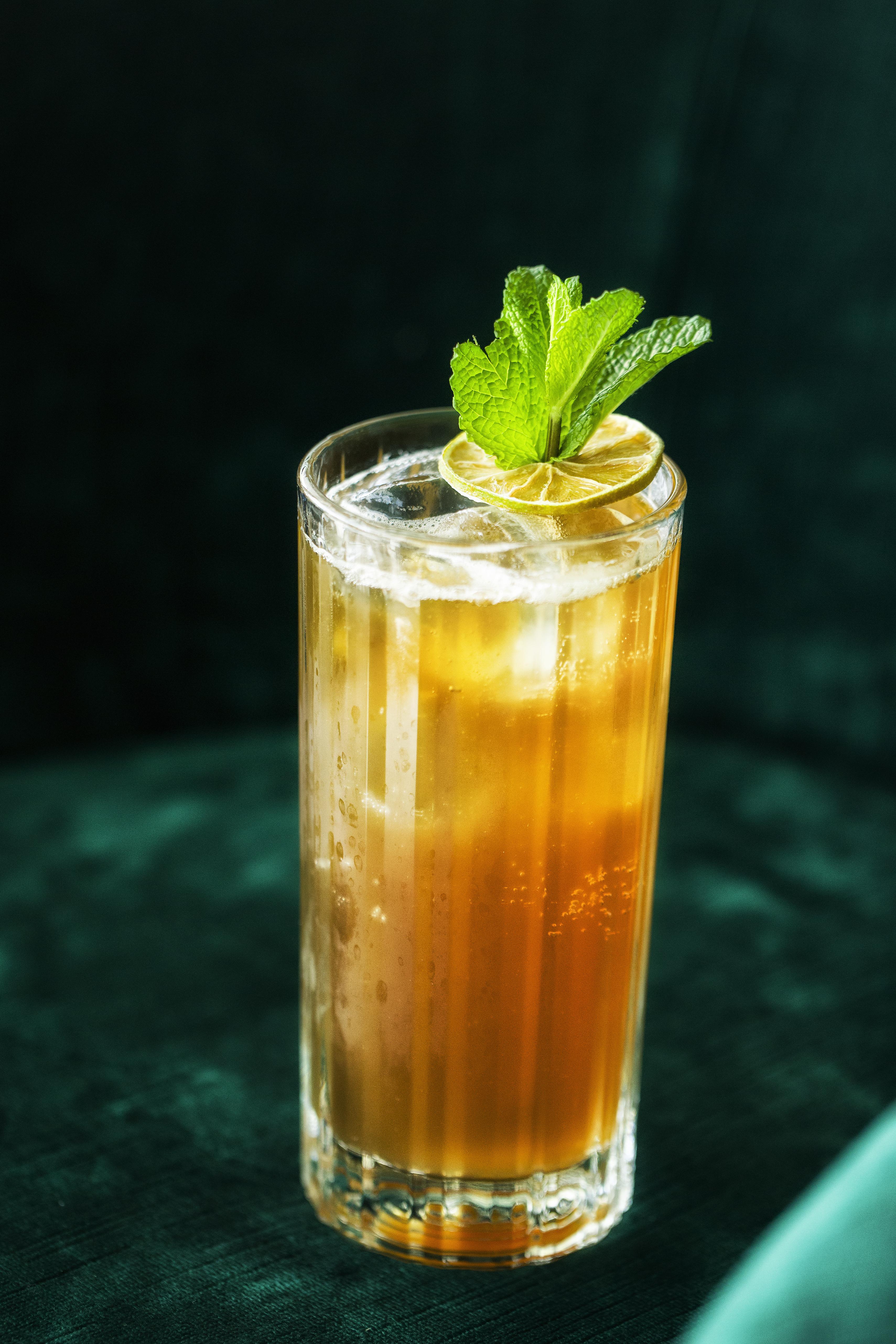 Altis Avenida Hotel Lisboa Екстериор снимка A Glayva cocktail